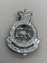 Charger l&#39;image dans la galerie, Genuine British Army Cap Badge - Royal Military Academy Sandhurst
