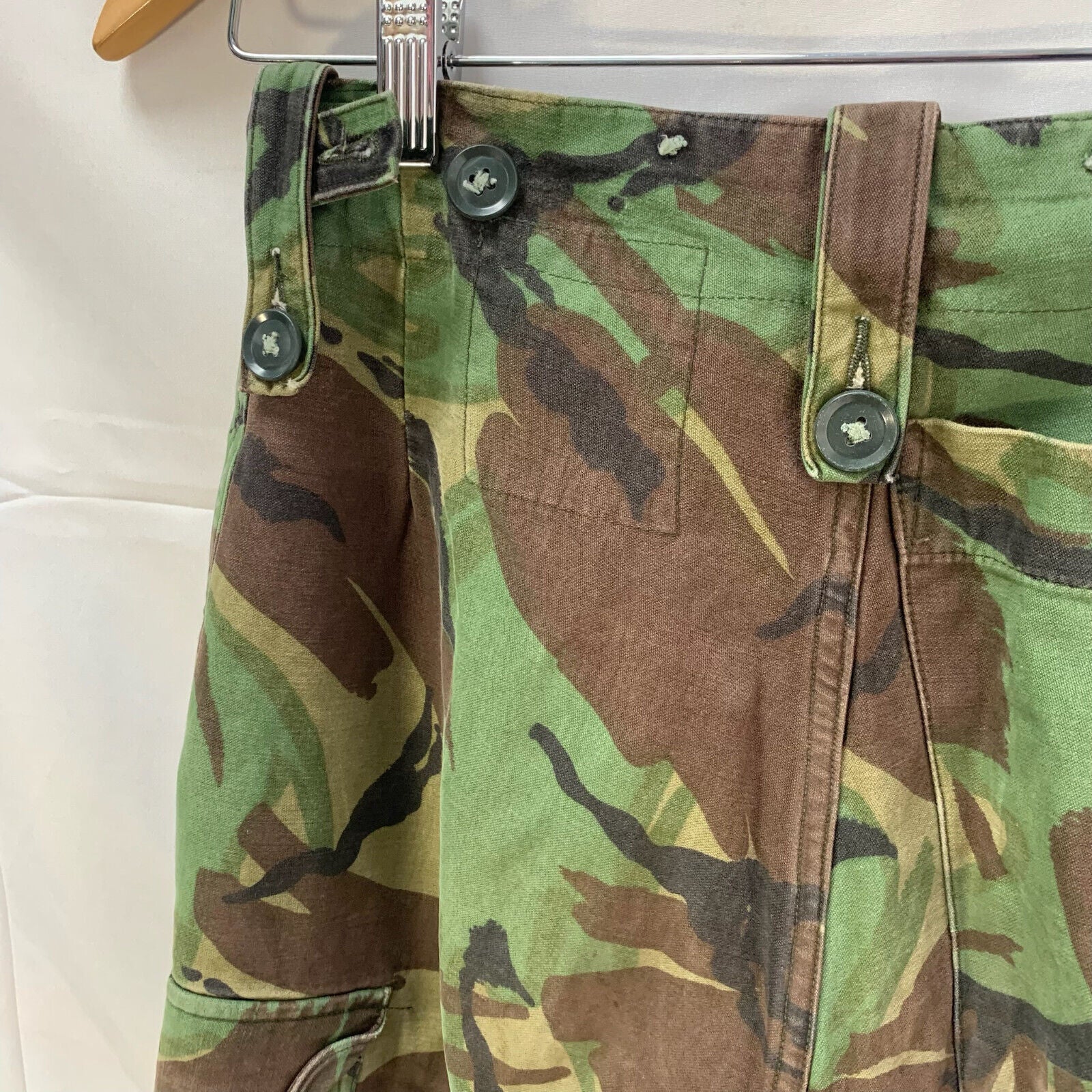 Genuine British Army 68 Pattern DPM Jungle Camouflaged Trousers - Size 28" Waist - The Militaria Shop