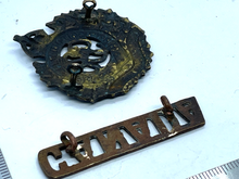 Load image into Gallery viewer, Original GV Canadian Royal Engineers Cap Badge &amp; Shoulder Title - The Militaria Shop
