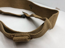 Charger l&#39;image dans la galerie, Original WW2 British Army 37 Pattern Radio Shoulder Strap
