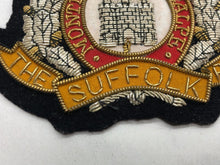 Lade das Bild in den Galerie-Viewer, British Army Bullion Embroidered Blazer Badge - The Suffolk Regiment
