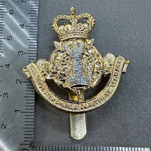 Load image into Gallery viewer, Leicestershire &amp; Derbyshire Yeomanry - Genuine British Army Cap Badge
