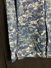 Charger l&#39;image dans la galerie, U.S. Navy NWU Type 1 Blue Digital Camouflage Combat Jacket - 45&quot; Chest - The Militaria Shop
