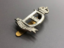 Charger l&#39;image dans la galerie, Original WW2 British Army 22nd Dragoons Regiment Cap Badge
