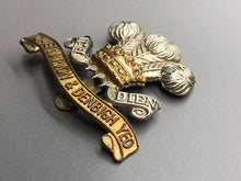 Lade das Bild in den Galerie-Viewer, Original WW2 British Army Caernarvon &amp; Denbigh Yeomanry Cap Badge
