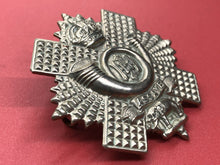 Lade das Bild in den Galerie-Viewer, Original WW1 British Army The Highland Light Infantry Scottish Cap Badge
