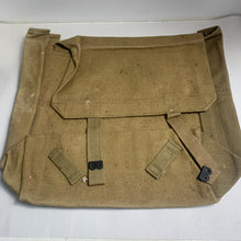 Lade das Bild in den Galerie-Viewer, Original British Army 37 Pattern Large Pack - WW2 Pattern - Old Stock
