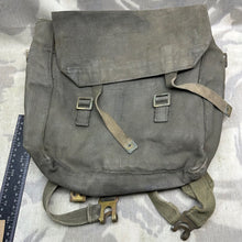 Lade das Bild in den Galerie-Viewer, Original WW2 British Army / RAF 37 Pattern Webbing Small Pack &amp; L Straps Set
