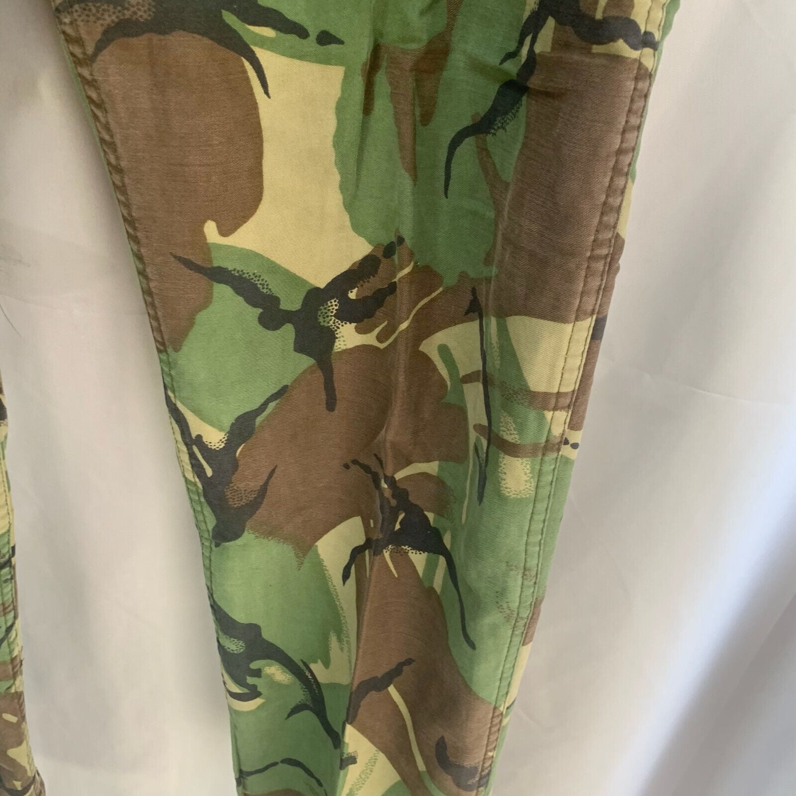 Genuine British Army 68 Pattern DPM Jungle Camouflaged Trousers - Size 30" Waist - The Militaria Shop