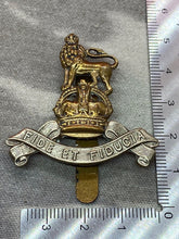 Load image into Gallery viewer, Original British Army WW1 / WW2 Royal Army Pay Corps Cap Badge
