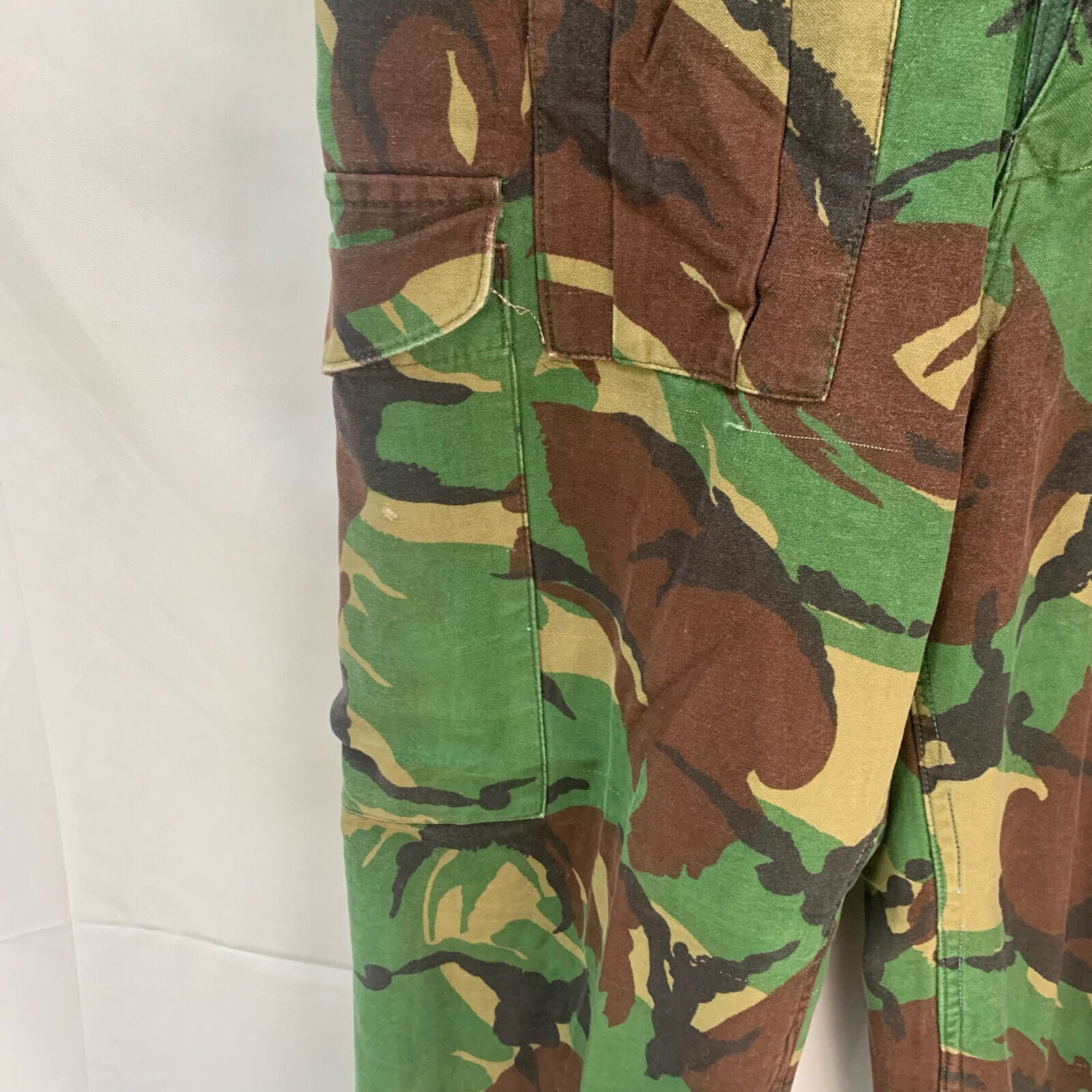 Genuine British Army 68 Pattern DPM Jungle Camouflaged Trousers - Size 28" Waist - The Militaria Shop