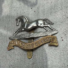 Charger l&#39;image dans la galerie, Original WW2 British Army Cap Badge - 3rd The King&#39;s Own Hussars
