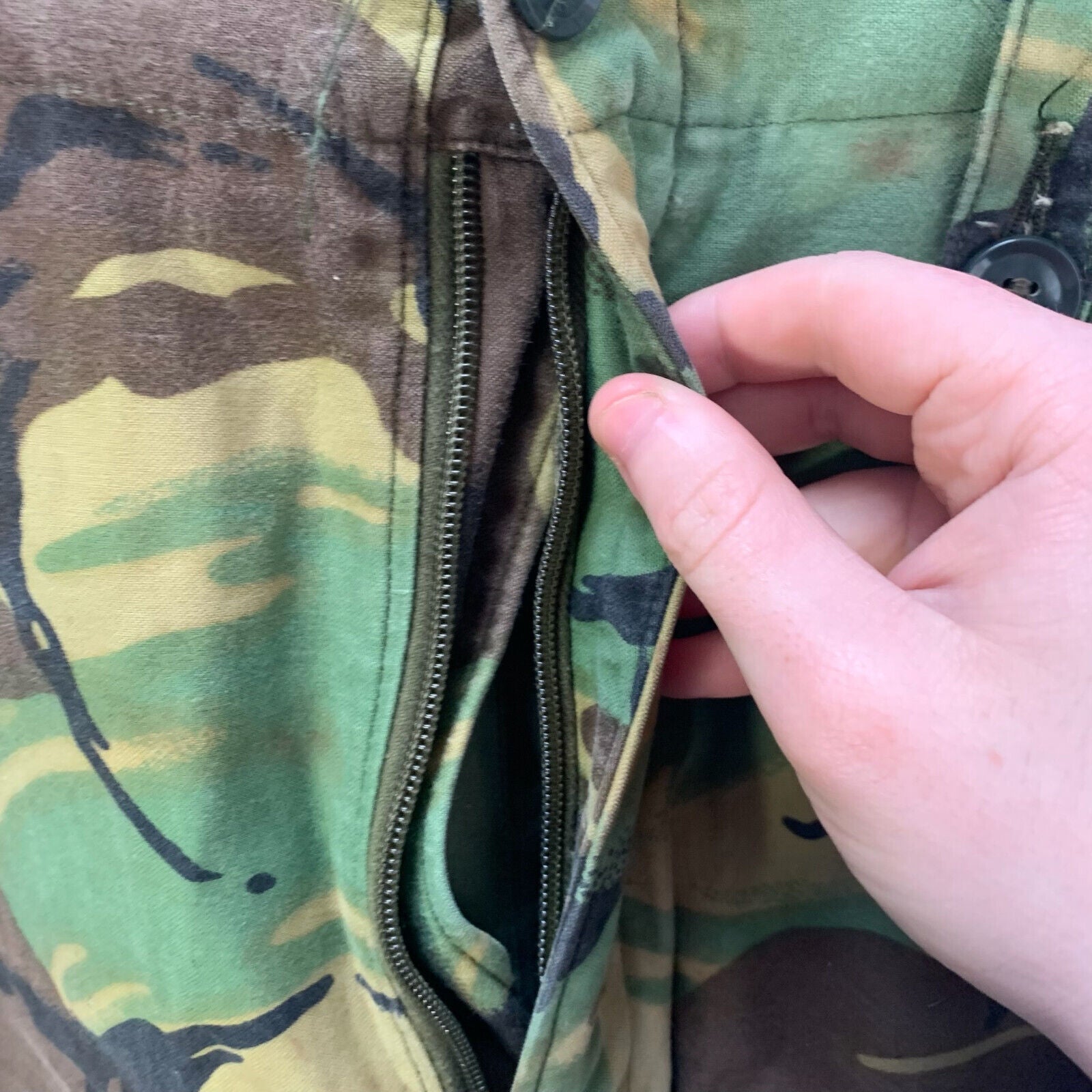 Genuine British Army 68 Pattern DPM Jungle Camouflaged Trousers - Size 30" Waist - The Militaria Shop
