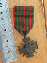 Load image into Gallery viewer, Original WW1 French Croix de Guerre - 1914-17 Dated
