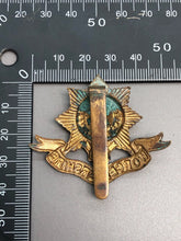 Load image into Gallery viewer, Original WW2 The Worcestershire Regiment Cap Badge
