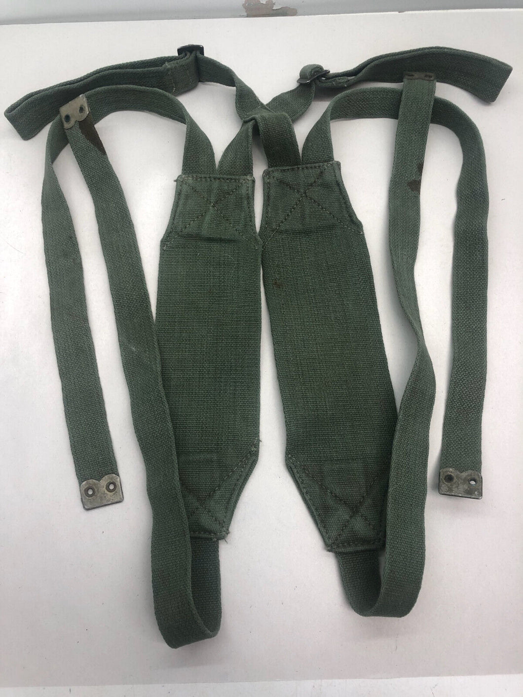 Original WW2 British Army 44 Pattern Cross Straps Set