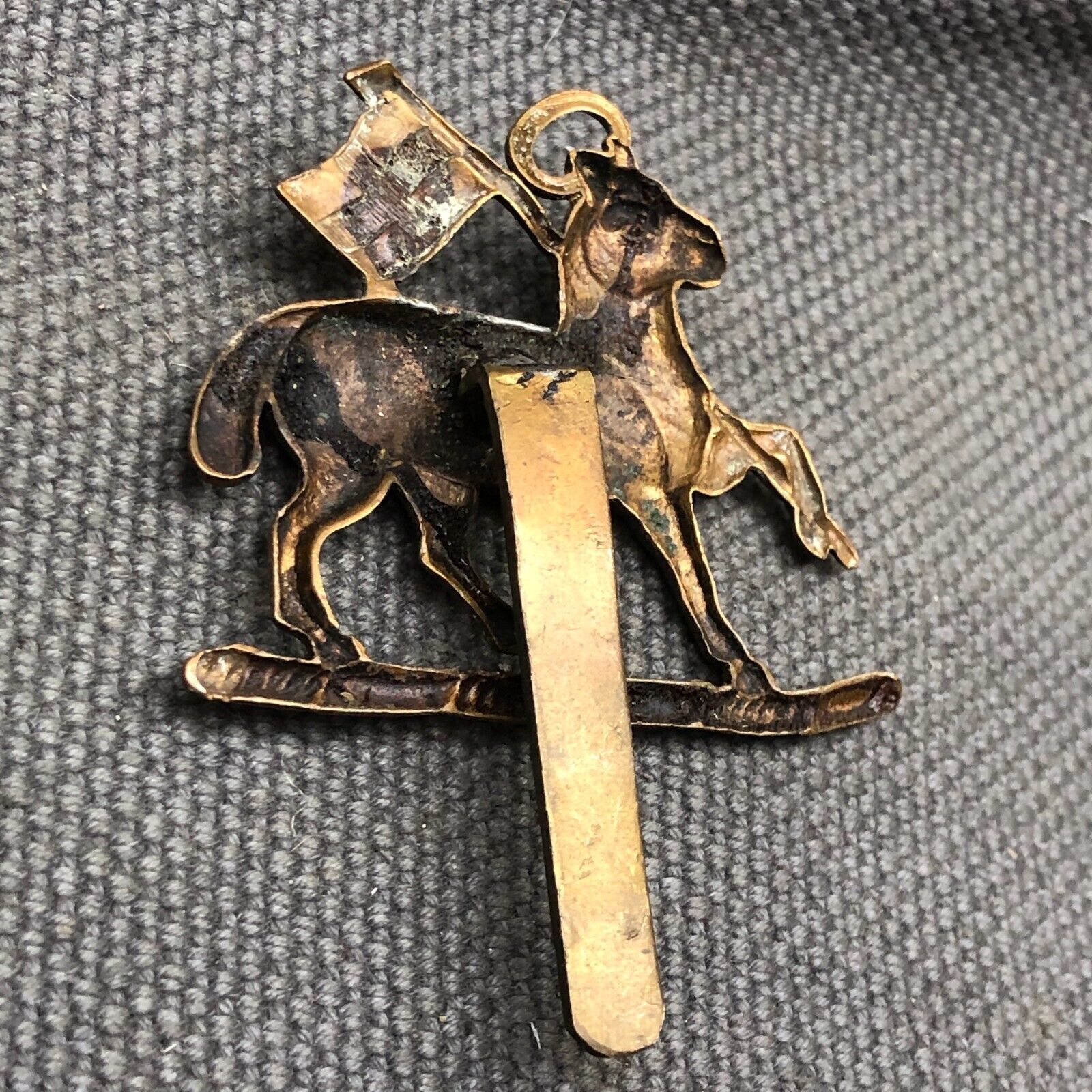 Original WW2 British Army Cap Badge - Queen's Royal Regiment (West Surrey) - The Militaria Shop