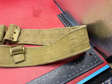 Charger l&#39;image dans la galerie, Original British Army 37 Pattern Webbing Belt with Brass Fittings - Approx 38&quot;
