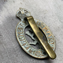 Load image into Gallery viewer, Original WW2 British Army Royal Corps of Signals Cap Badge
