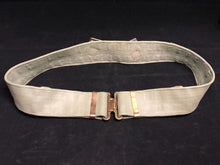 Charger l&#39;image dans la galerie, Original British Army WW2 37 Pattern Combat Belt - 44&quot; Waist
