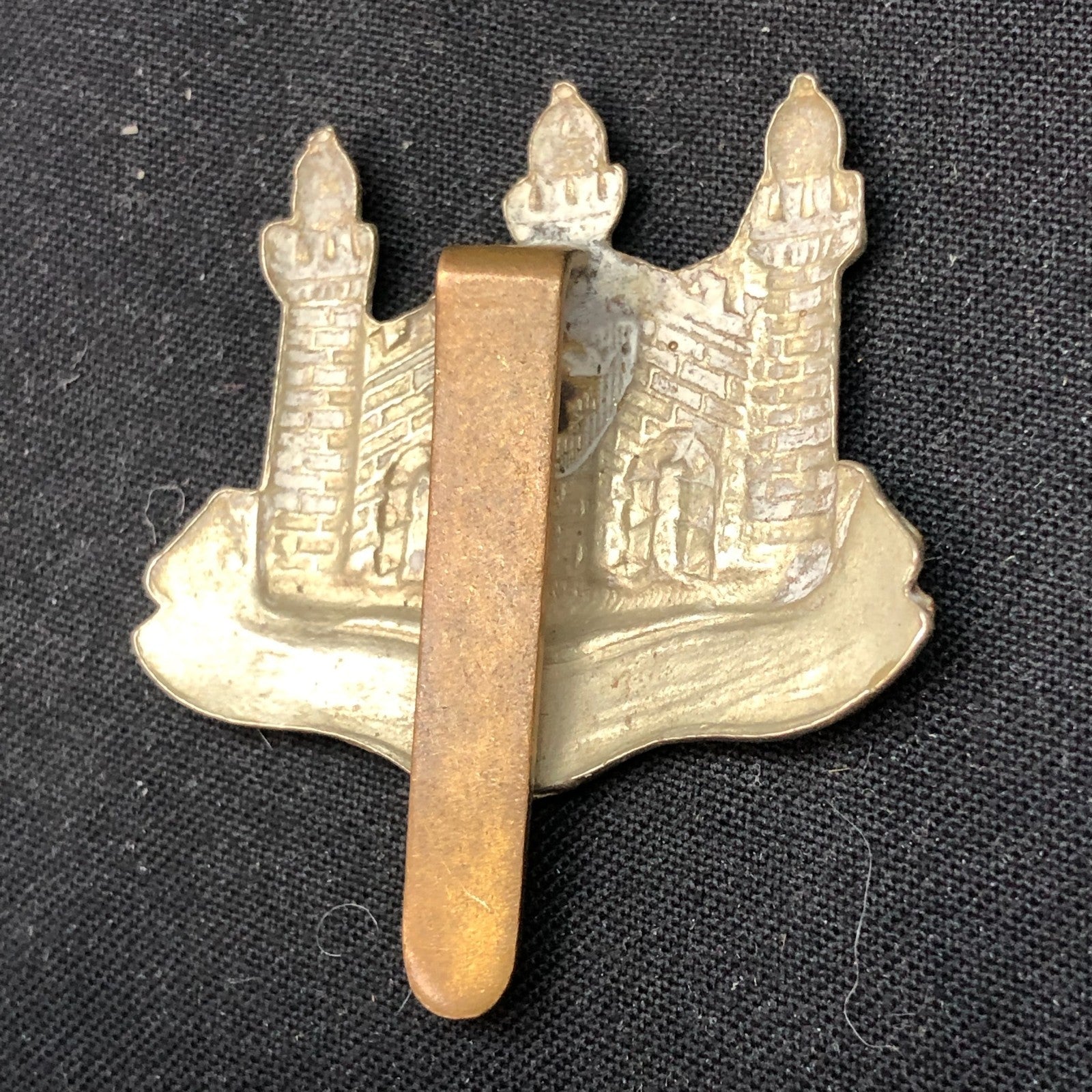 Original WW2 British Army Cap Badge - Cambridgeshire Regiment - The Militaria Shop