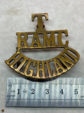 Charger l&#39;image dans la galerie, Original WW1 Royal Army Medical Corps Highland Territorial Shoulder Title
