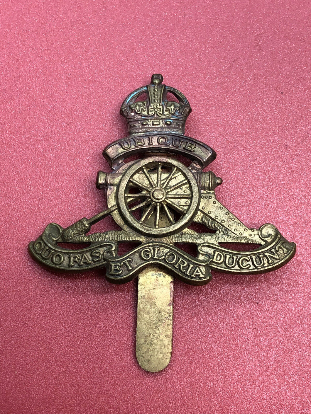 Original WW2 British Army Royal Artiller Beret / Side Cap Badge