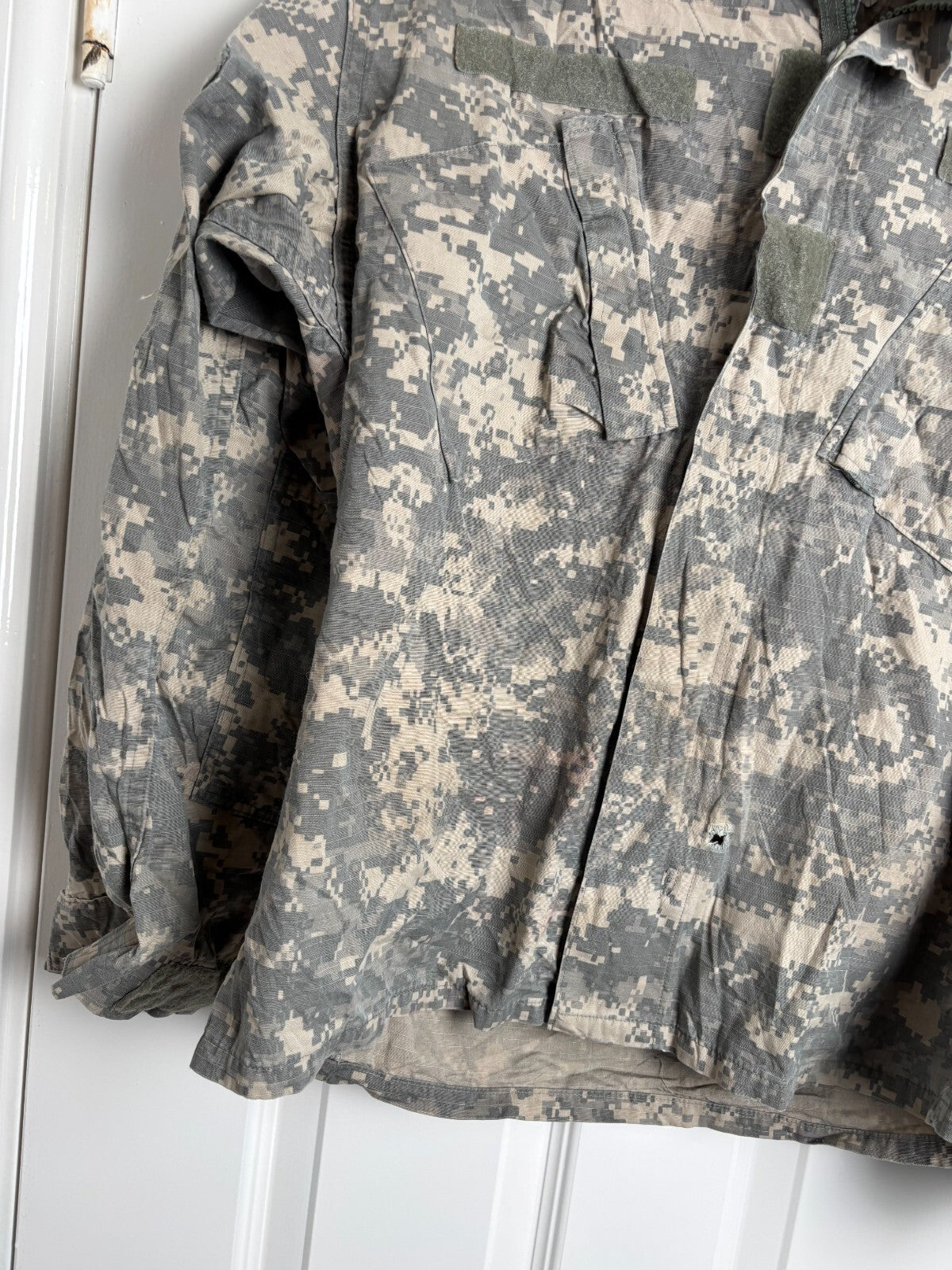 Surplus US Army ACU Combat Uniform Jacket-Medium Regular - The Militaria Shop