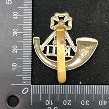 Lade das Bild in den Galerie-Viewer, Original WW2 British Army Cap Badge - King&#39;s Shropshire Light Infantry - The Militaria Shop
