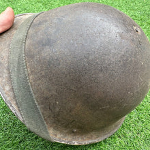 Lade das Bild in den Galerie-Viewer, Genuine British Army Mk4 Combat Turtle Helmet &amp; Liner - Untouched Original
