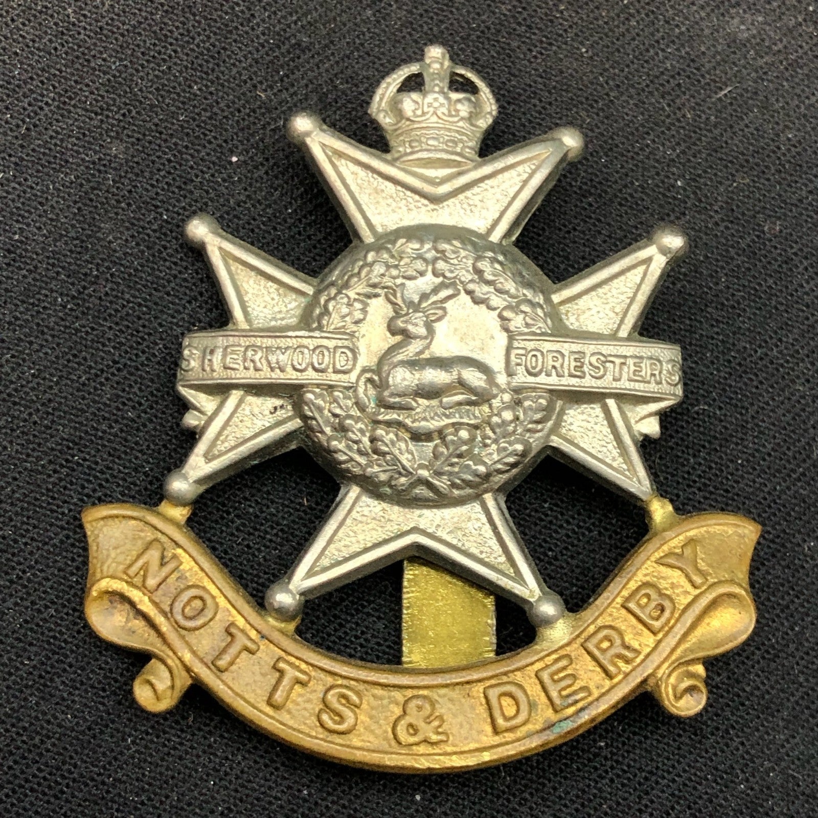 Original WW2 British Army Cap Badge - Sherwood Foresters - The Militaria Shop