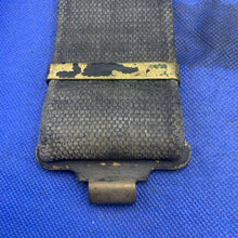 Lade das Bild in den Galerie-Viewer, WW2 British Army / RAF 37 Pattern Combat Belt - Used Original - 40&quot; Waist
