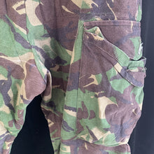 Charger l&#39;image dans la galerie, Genuine British Army DPM Combat Trousers - Size 76/88/104
