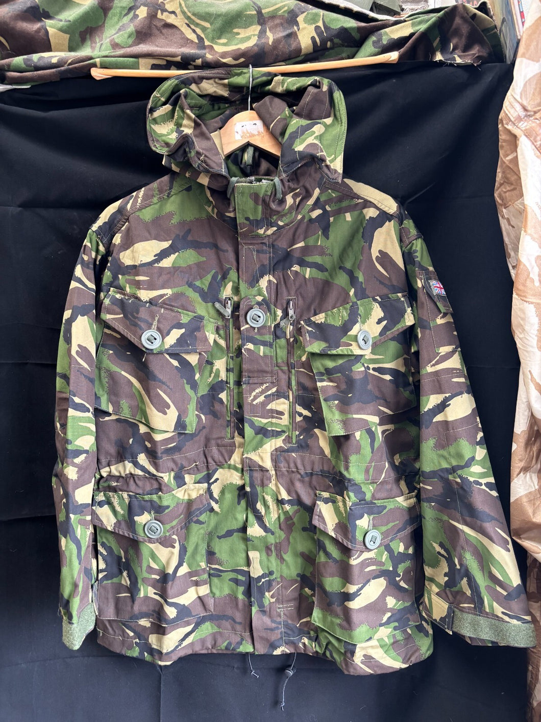 British Army DPM Camouflaged jacket Smock Windproof -Size 160/96 - The Militaria Shop
