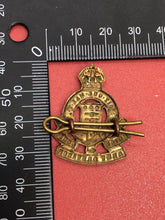 Charger l&#39;image dans la galerie, Original WW2 British Army Cap Badge - RAOC Royal Army Ordinance Corps
