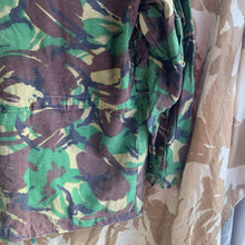 Charger l&#39;image dans la galerie, Genuine British Army Smock Combat Jungle DPM Camouflage - Size 170/104
