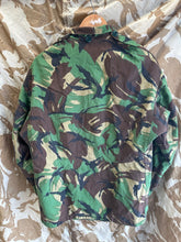 Charger l&#39;image dans la galerie, Genuine British Army 1968 Pattern DPM Combat Smock - Size 2 - 38&quot; Chest
