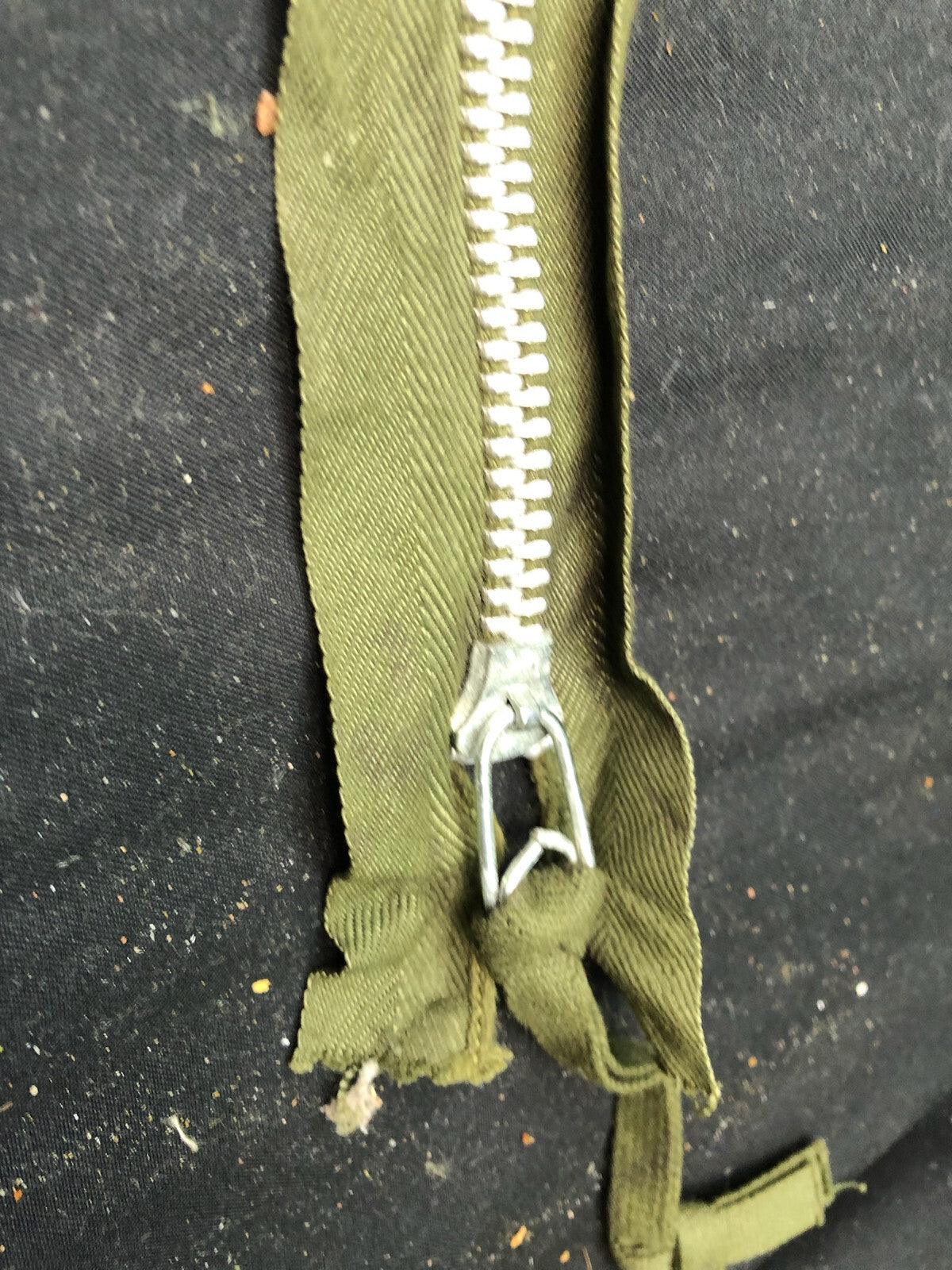 Original Vietnam War Era Army Smock / Cold Weather Parka Replacment Zip - The Militaria Shop
