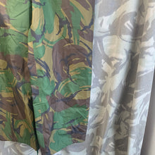 Lade das Bild in den Galerie-Viewer, Genuine British Army DPM Camouflaged Rain Trousers Waterproof PVC - Size 70/80
