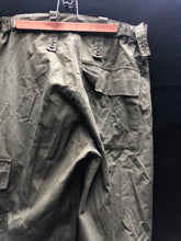 Charger l&#39;image dans la galerie, Genuine British Army OD Green Lightweight Combat Trousers - Size 80/84/100 - The Militaria Shop
