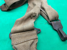 Charger l&#39;image dans la galerie, Original WW2 British Army Soldiers Gas Mask Bag Strap
