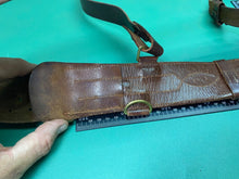 Charger l&#39;image dans la galerie, Original British Army WW1 / WW2 Officer&#39;s Sam Browne Belt with Cross Strap - 36&quot;
