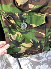 Lade das Bild in den Galerie-Viewer, Size 170/96 - Genuine British Army Combat Jacket DPM Camouflage
