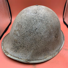 Charger l&#39;image dans la galerie, Original British / Canadian Army WW2 Soldiers Military Combat Mk3 Turtle Helmet
