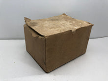 Charger l&#39;image dans la galerie, Original WW2 British Civillian Mask Box
