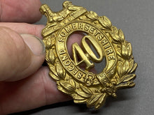 Load image into Gallery viewer, Original British Army - 40th Second Somersetshire Regiment of Foot Cap Badge
