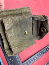 Charger l&#39;image dans la galerie, Original WW2 British Army 37 Pattern Canvas Pistol Ammo Pouch
