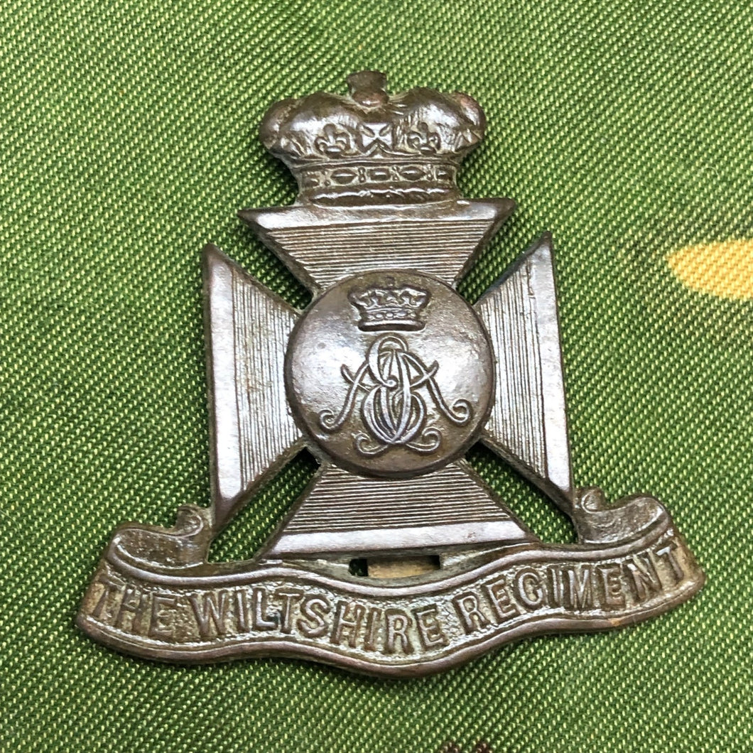 Original WW2 British Army Cap Badge - The Wiltshire Regiment - The Militaria Shop