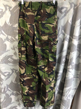 Load image into Gallery viewer, Vintage British Army DPM Lightweight Combat Trousers - Size 75/68/84
