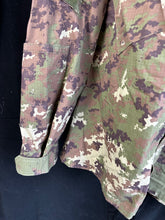 Load image into Gallery viewer, Genuine US Combat Camoflauged Shirt - Mil-Tec - XXL
